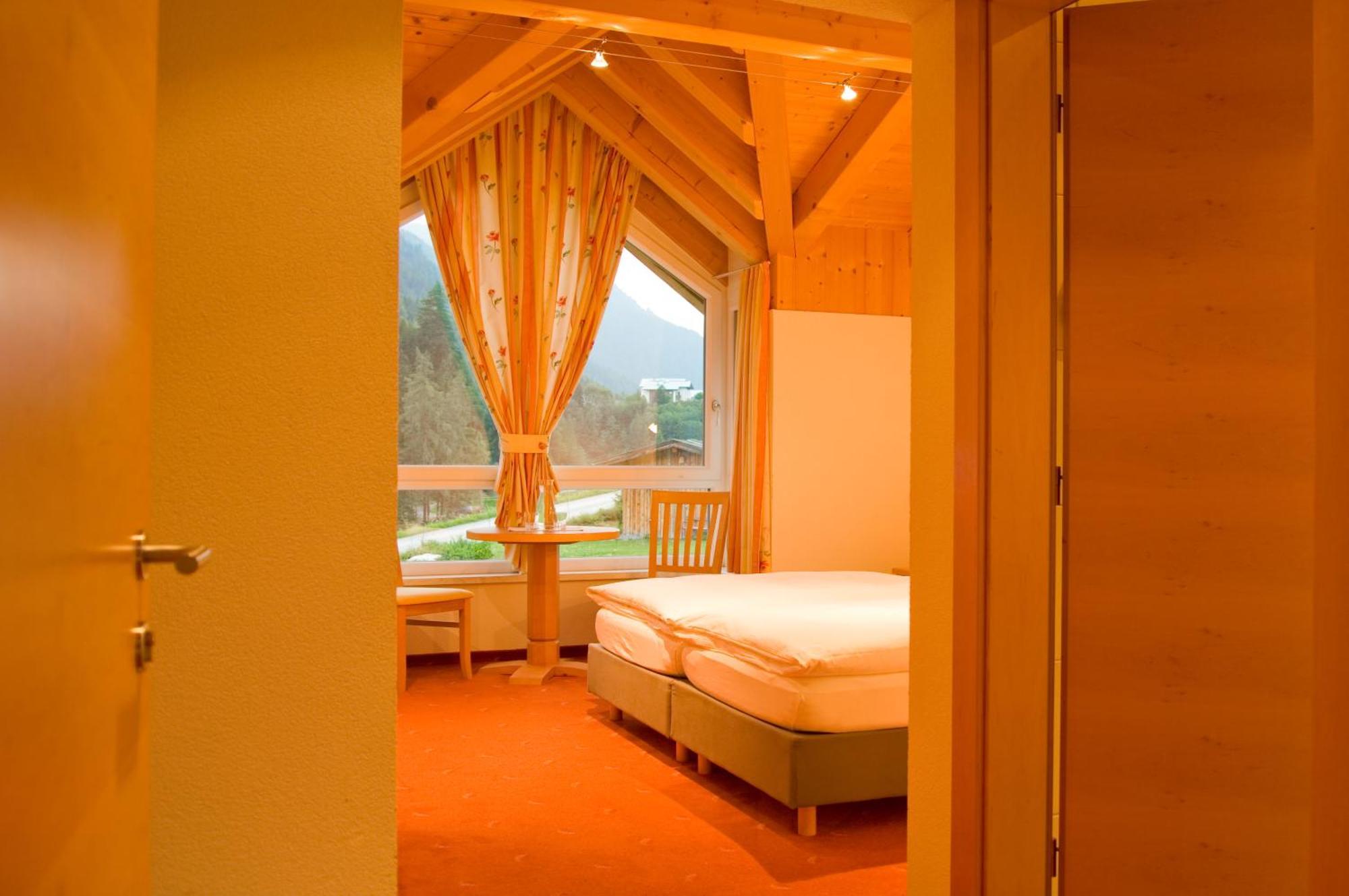 Adrian Bed & Breakfast Sankt Anton am Arlberg Exterior photo